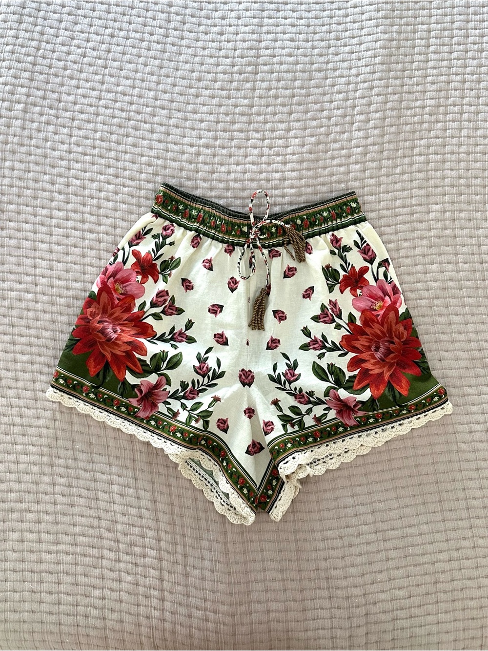FARM Rio Wonder Rio Drawstring Shorts